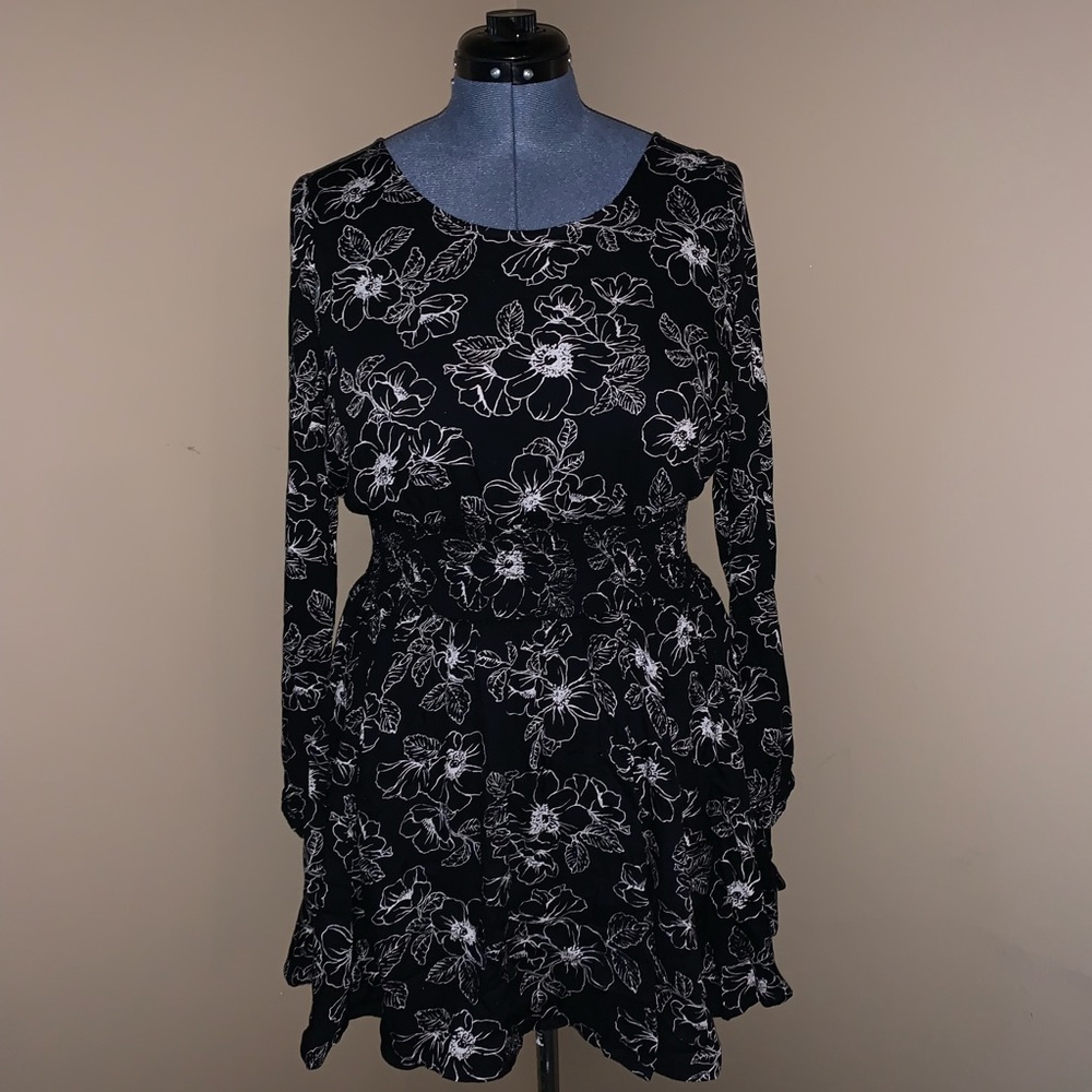 Forever 21 Dress (Like New)
